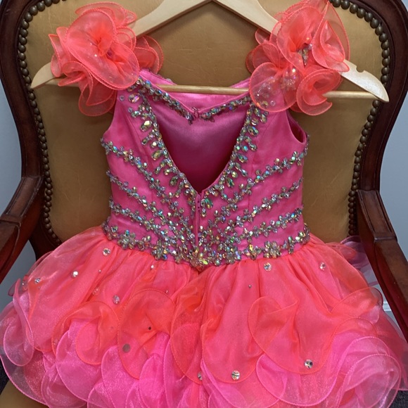 High glitz girls pageant dress like new - Picture 3 of 5